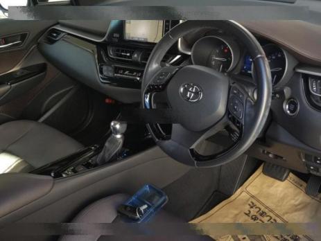 TOYOTA C-HR G-T 2018