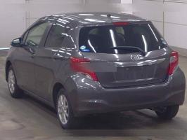 TOYOTA VITZ F 2015
