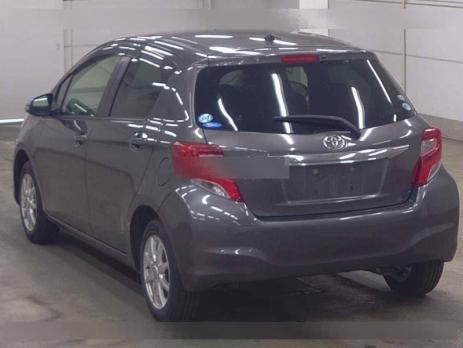 TOYOTA VITZ F 2015