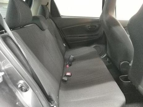 TOYOTA VITZ F 2015