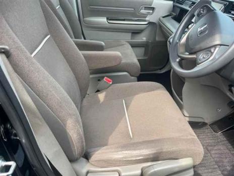 HONDA STEPWGN G 2015