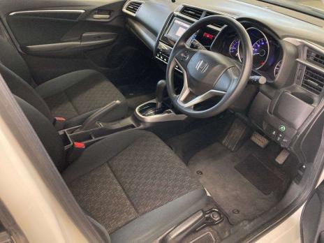 HONDA FIT 13G F PACKAGE 4WD 2016