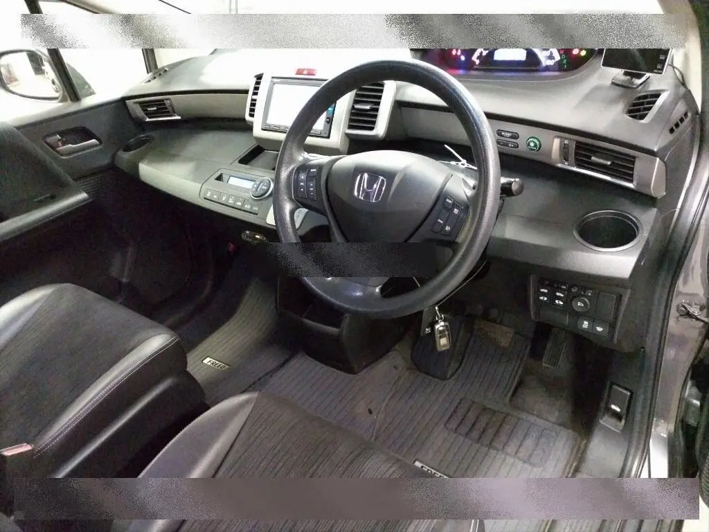 HONDA FREED G PREMIUM EDITION 2015