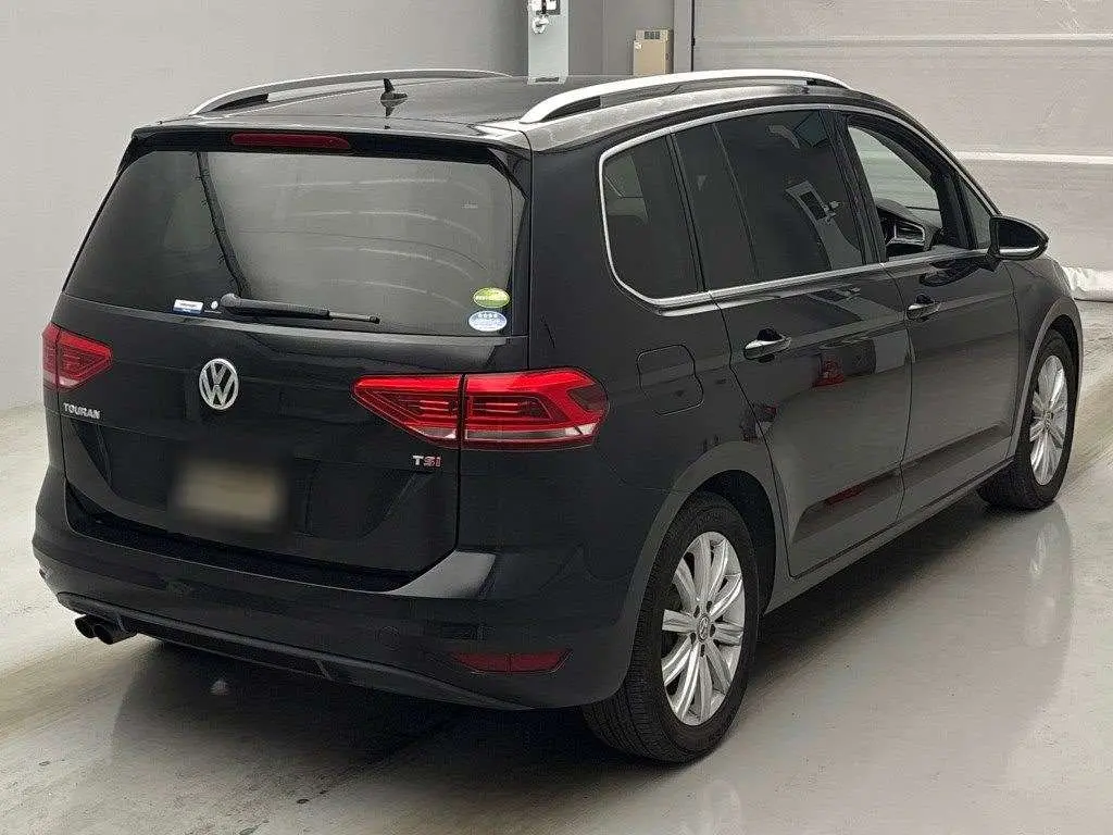 VOLKSWAGEN GOLF TOURAN TSI HIGH LINE 2017