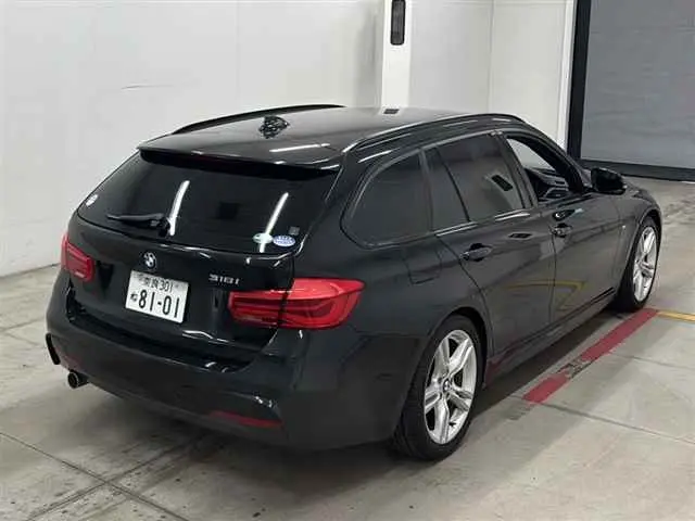 BMW 3 SERIES 318I TOURING M SPORT 2018