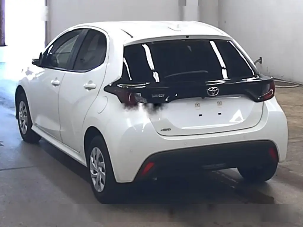 TOYOTA YARIS X 2021
