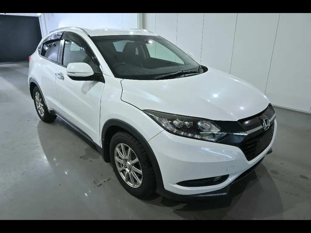 HONDA VEZEL S 2015