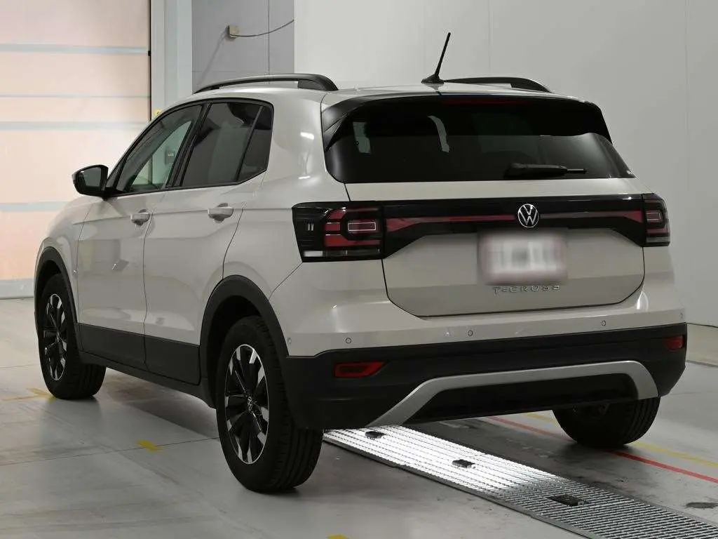 VOLKSWAGEN T-CROSS TSI ACTIVE 2023