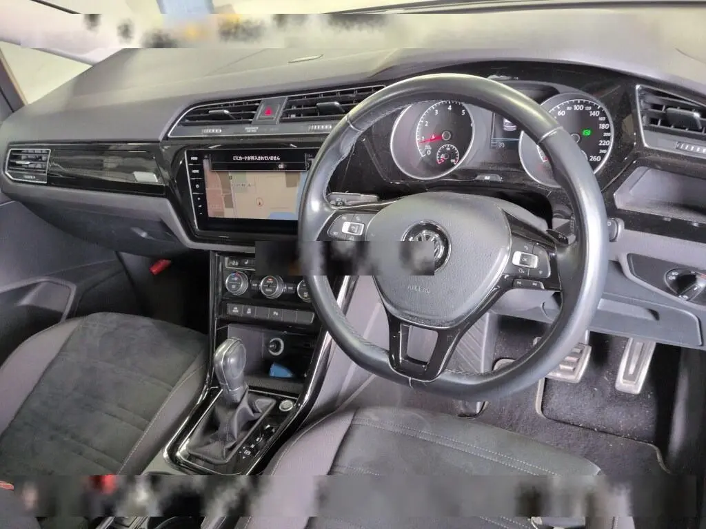 VOLKSWAGEN GOLF TOURAN TSI HIGH LINE 2018