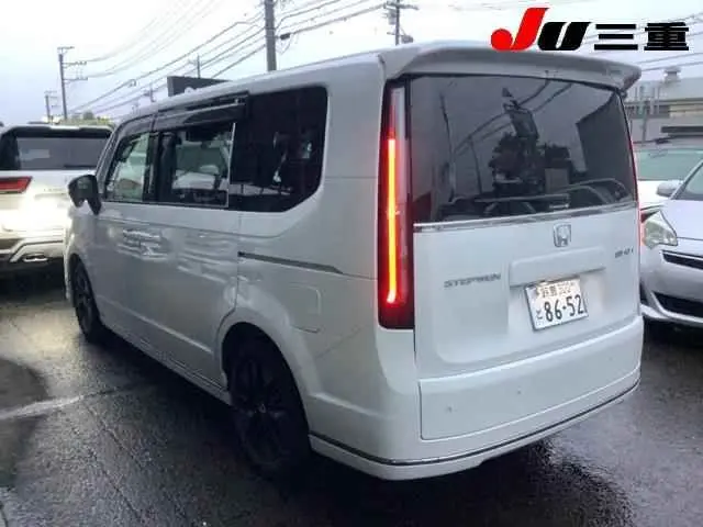 HONDA STEPWGN SPADA 2023