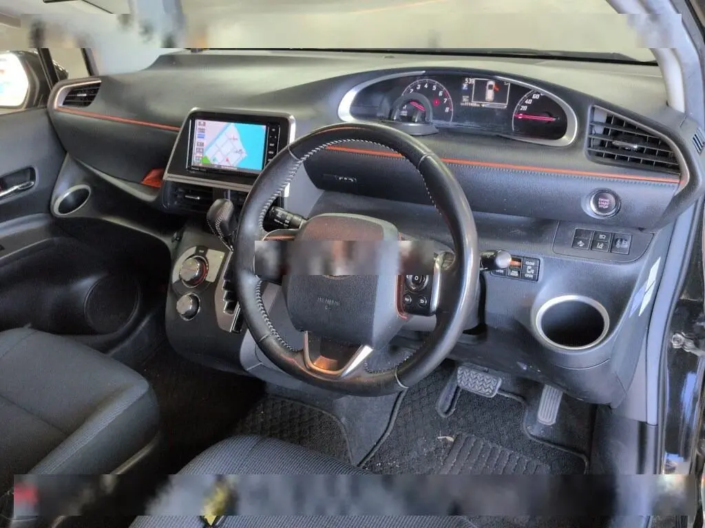 TOYOTA SIENTA G 2017