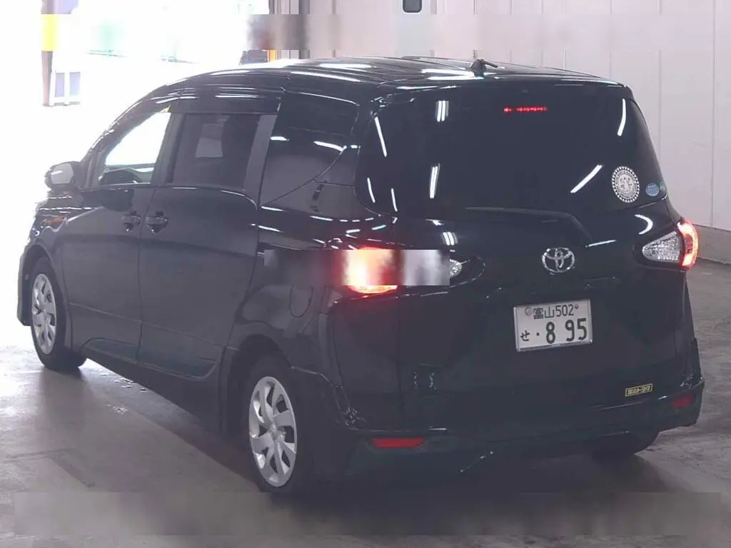 TOYOTA SIENTA G 2017