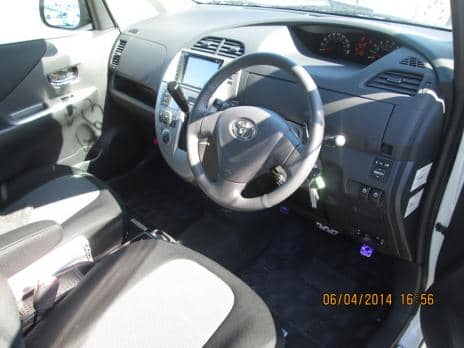 TOYOTA RACTIS G S PACKAGE 2010