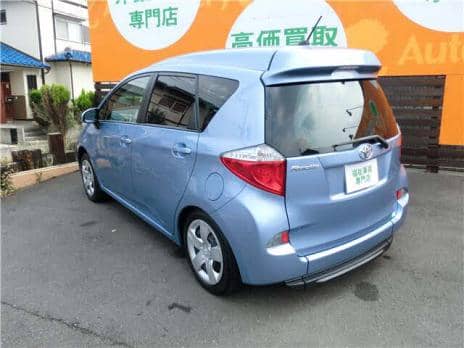 TOYOTA RACTIS WELLCAB 2011