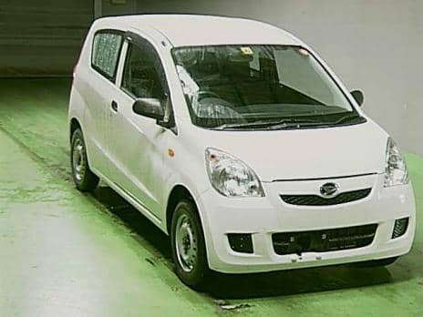 DAIHATSU MIRA 2010