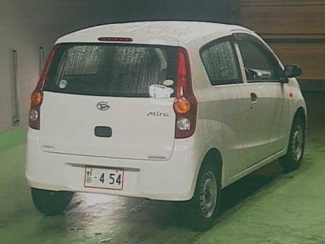 DAIHATSU MIRA 2010
