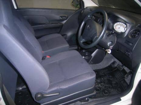 DAIHATSU MIRA 2010
