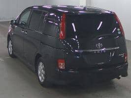 TOYOTA ISIS PLATANA LIMITED 2010