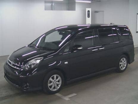 TOYOTA ISIS PLATANA LIMITED 2010