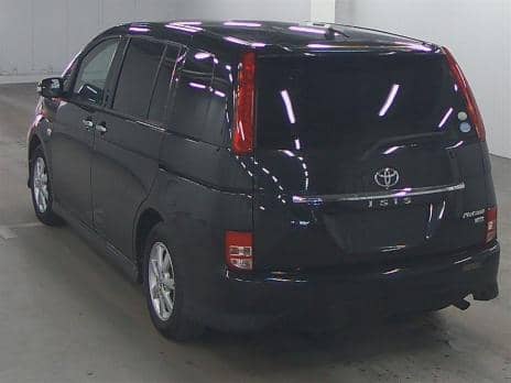 TOYOTA ISIS PLATANA LIMITED 2010