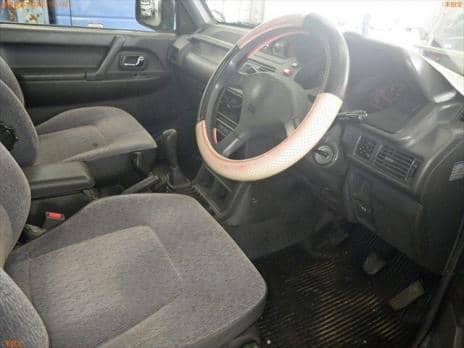 MITSUBISHI PAJERO 1995