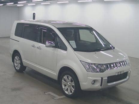MITSUBISHI DELICA D:5 5D4WD D PREMIUM 2013