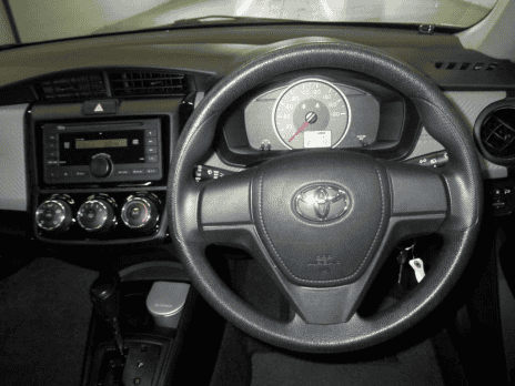 TOYOTA COROLLA AXIO X 4WD 2013