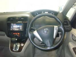 NISSAN SERENA 20G 2011