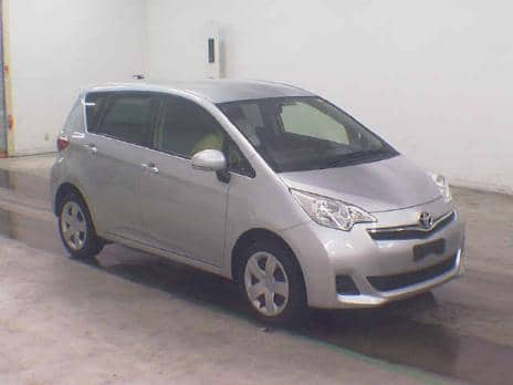 TOYOTA RACTIS X 2013