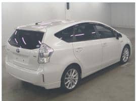TOYOTA PRIUS ALPHA S TOURING SELECTION 2012