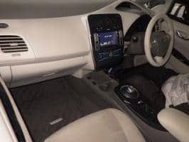 NISSAN LEAF X 2010