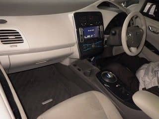 NISSAN LEAF X 2010