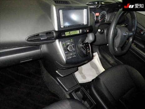 TOYOTA WISH X 2012