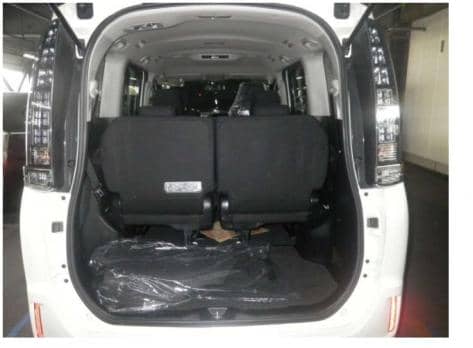 TOYOTA VOXY HYBRID V 2015