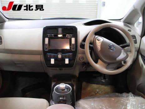 NISSAN LEAF 2011
