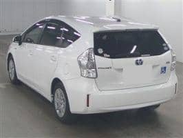 TOYOTA PRIUS ALPHA S 2012