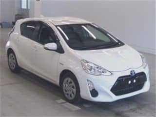 TOYOTA AQUA S 2015