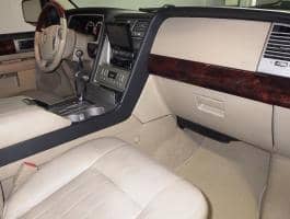LINCOLN NAVIGATOR ULTIMATE 2011