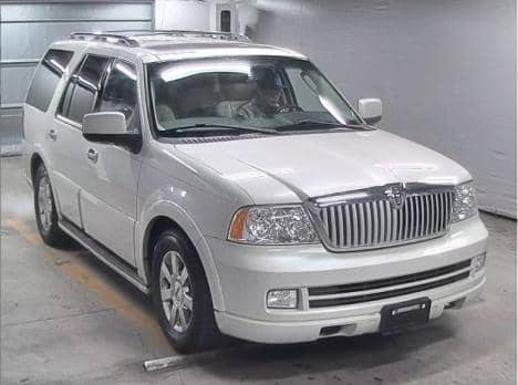 LINCOLN NAVIGATOR ULTIMATE 2011