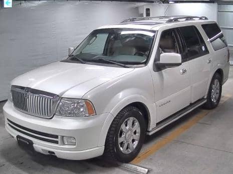 LINCOLN NAVIGATOR ULTIMATE 2011