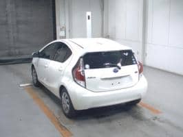 TOYOTA AQUA S 2015