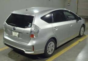 TOYOTA PRIUS ALPHA S 2013
