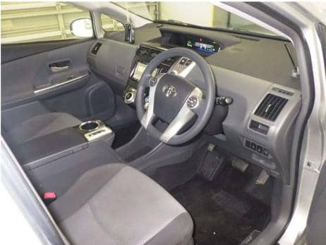 TOYOTA PRIUS ALPHA S 2013