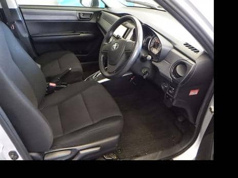 Toyota corolla fielder салон